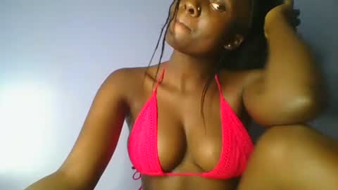 cutie_choco online show from April 2026 07:55:01 PM