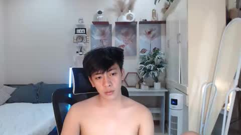 Neil Taylor online show from November 2025 05:08:01 PM