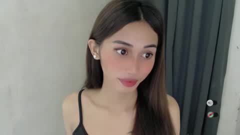 Snapshot of cutie_mitcha chatting on March 2025 01:35:02 AM cutie_mitcha online show from March 2025 01:35:02 AM