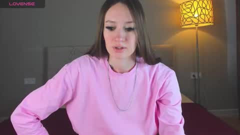 Kate online show from November 2025 09:06:02 AM