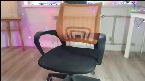 cutie_peach online show from February 2026 01:19:01 PM