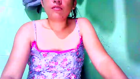 cutie_pie02 online show from September 2025 11:43:01 AM
