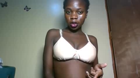 Snapshot of cutie_plush chatting on May 2026 07:34:02 PM cutieplush online show from May 2026 07:34:02 PM