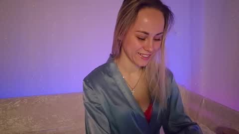 cutie_xoxo_ online show from April 2026 08:06:01 PM