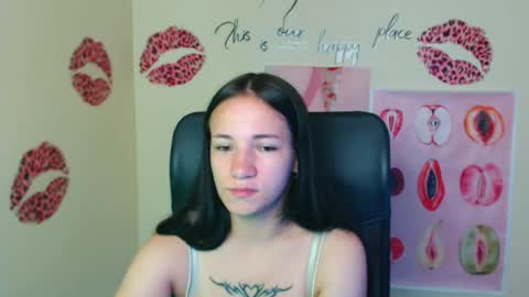 Snapshot of cutielady_ chatting on July 2026 05:58:02 AM Emma online show from July 2026 05:58:02 AM