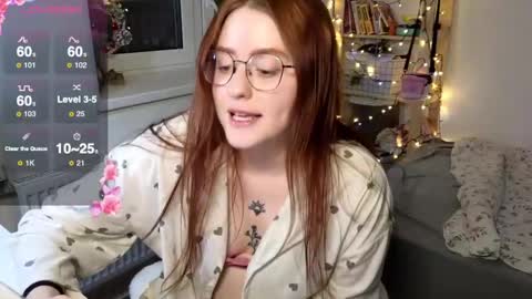 Snapshot of cutiepiealice chatting on January 2025 05:23:01 PM Alice online show from January 2025 05:23:01 PM