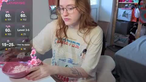 Snapshot of cutiepiealice chatting on September 2025 09:35:02 AM Alice online show from September 2025 09:35:02 AM