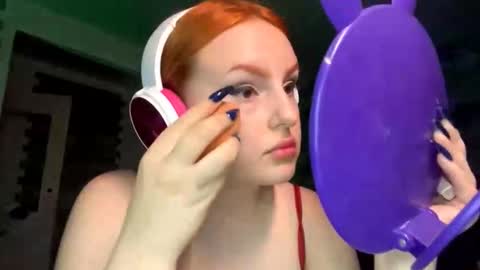 cutiestginger online show from September 2025 06:20:01 PM