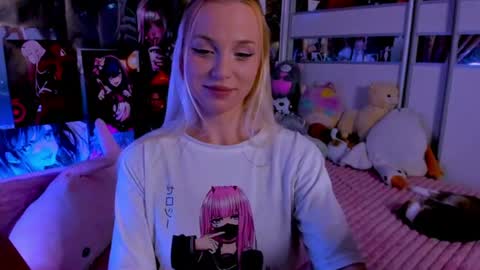 Nora online show from August 2026 08:33:01 PM