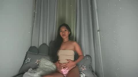 Snapshot of cuttiemorexn chatting on November 2025 02:09:01 PM cuttiemorexn online show from November 2025 02:09:01 PM