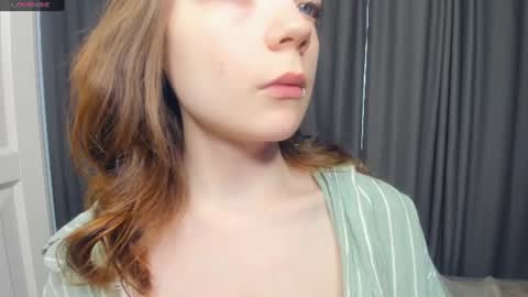 Snapshot of cuty_petite chatting on June 2026 05:31:01 AM Anne online show from June 2026 05:31:01 AM