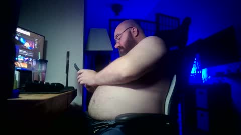 Snapshot of cwbyga chatting on April 2026 05:25:01 AM Bubba Bull online show from April 2026 05:25:01 AM