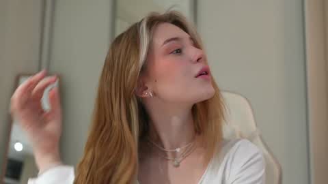 EMILY online show from January 2025 02:53:02 PM