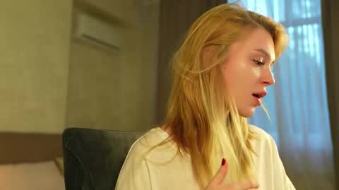 EMILY online show from October 2025 02:56:01 PM