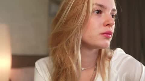 EMILY online show from October 2025 04:18:01 PM