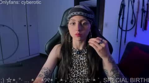 Sophia - Independent model online show from July 2026 01:29:02 AM