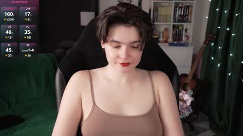 Snapshot of cybersamuraii chatting on February 2025 11:14:02 PM Helen Blossom online show from February 2025 11:14:02 PM