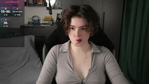 Helen Blossom online show from April 2026 01:25:02 PM