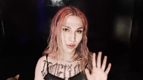 Nikki online show from October 2025 12:22:01 AM