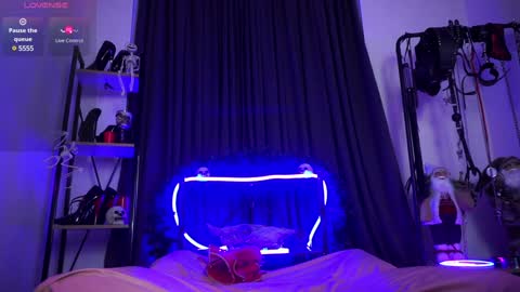 Snapshot of cyberxgoddess_ chatting on December 2024 02:23:01 AM Lily Goddess online show from December 2024 02:23:01 AM