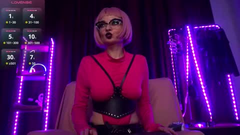 Snapshot of cyberxgoddess_ chatting on September 2025 11:05:02 PM Lily Goddess online show from September 2025 11:05:02 PM