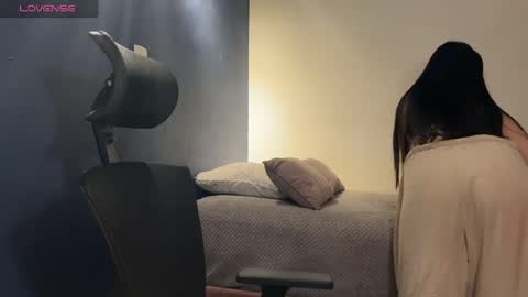 cyborgmuse online show from April 2026 07:22:02 AM