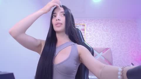 CINTIA ARAUJO online show from September 2025 03:54:01 AM