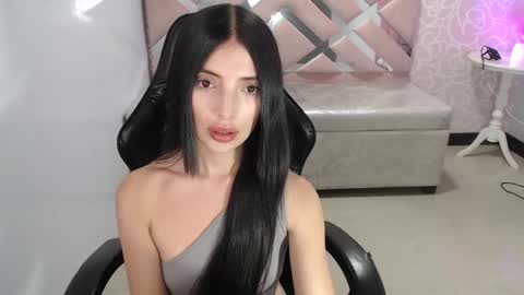 CINTIA ARAUJO online show from October 2025 10:07:01 PM