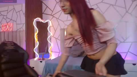 cyrus_tay online show from November 2025 05:58:02 PM