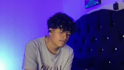 cyrusandgrase online show from January 2026 09:30:02 PM