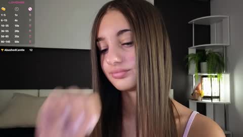 Isabella online show from December 2024 01:11:01 AM