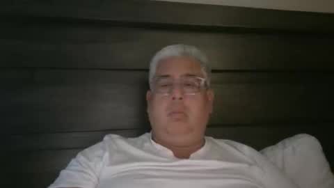 czar1974 online show from January 2026 01:04:01 PM