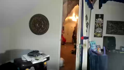 Snapshot of czechlove chatting on October 2025 01:06:01 AM Andrew Thomas online show from October 2025 01:06:01 AM