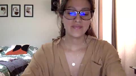 Snapshot of d4d3li0n chatting on December 2024 05:52:01 PM Paulette online show from December 2024 05:52:01 PM