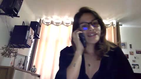 Snapshot of d4d3li0n chatting on December 2024 04:31:01 PM Paulette online show from December 2024 04:31:01 PM
