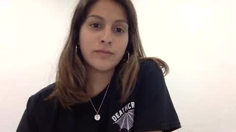 Snapshot of d4d3li0n chatting on February 2025 01:46:02 AM Paulette online show from February 2025 01:46:02 AM