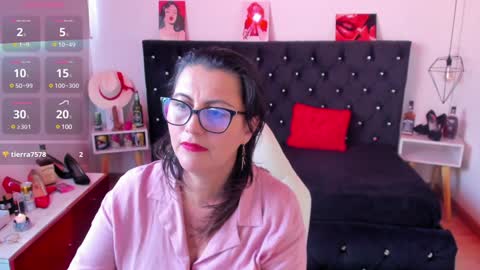 Mia  online show from January 2025 02:46:01 PM