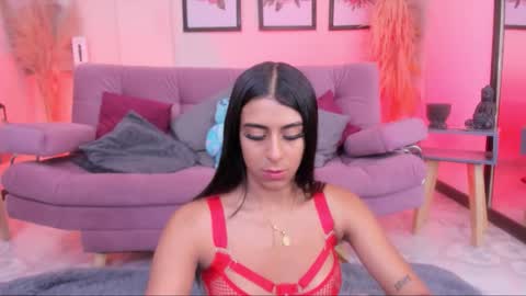 Daniela  online show from November 2025 12:02:02 PM