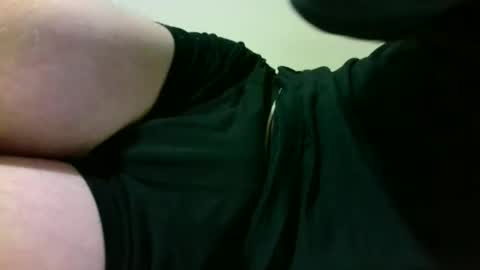 Snapshot of daboy_t chatting on May 2026 06:24:01 PM Daboy-t online show from May 2026 06:24:01 PM