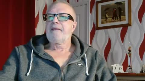 Brian ... online show from December 2024 08:58:01 PM