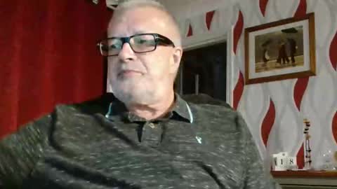 Brian ... online show from September 2025 08:00:02 PM