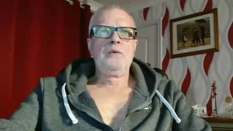 Brian ... online show from November 2025 09:14:01 PM