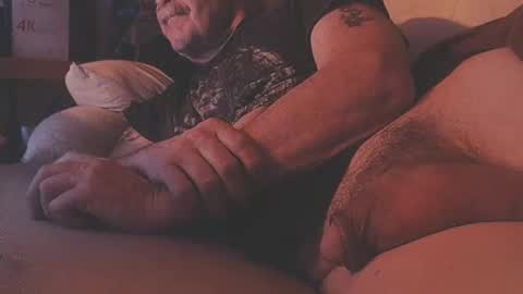 Snapshot of daddiesmonstercock chatting on January 2025 03:49:02 AM daddiesmonstercock online show from January 2025 03:49:02 AM