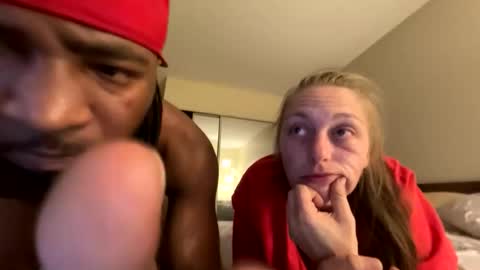 daddyandmama22 online show from April 2026 01:41:02 AM