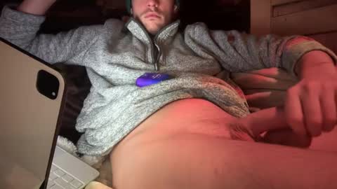 Snapshot of daddydoesit69 chatting on December 2024 09:35:02 AM Leo online show from December 2024 09:35:02 AM