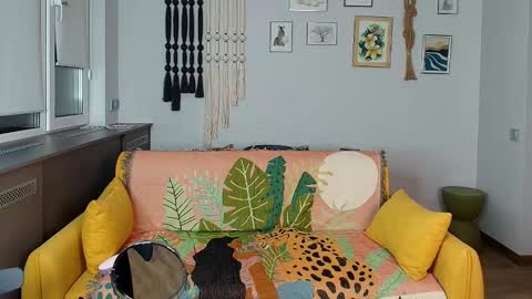 Zoe online show from October 2025 07:23:02 PM