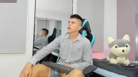 Snapshot of daddyrich4u chatting on April 2026 12:46:02 AM daddyrich4u online show from April 2026 12:46:02 AM