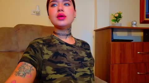 Valen online show from July 2026 02:42:01 AM
