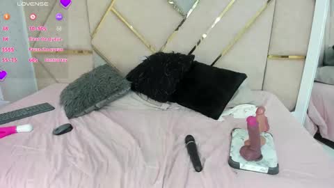Snapshot of daddysgirrl1_ chatting on February 2025 08:55:01 AM Bethany online show from February 2025 08:55:01 AM