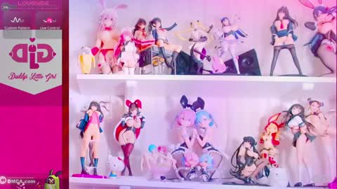 Im Andrea Nice to see you here  I love patterns soo much online show from December 2025 02:22:02 PM